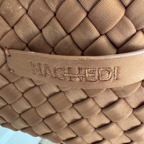 Elegant Brown Woven Tote Bag - Picture 3 of 3